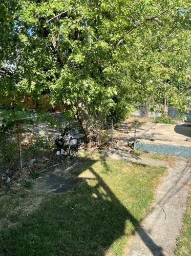 6759 Peoria St, Chicago IL 60621-1827 exterior