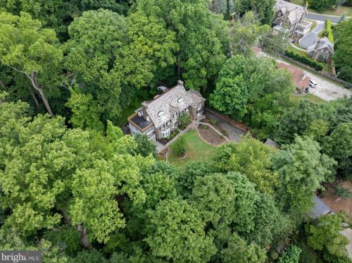 6424 City Ave, Philadelphia PA 19151-2410 exterior