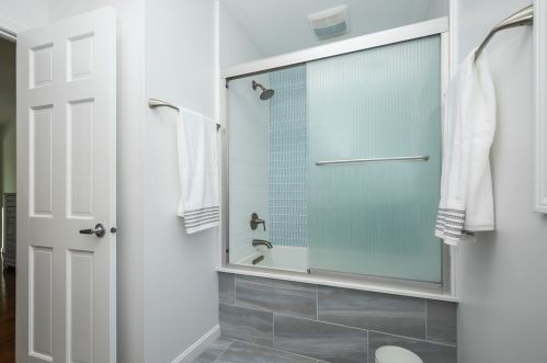 375 Hatch Rd, Eastham MA 02642-1847 exterior