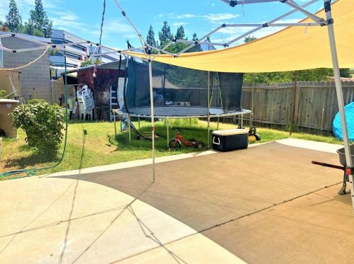 2630 L St, Bakersfield CA 93304-3045 exterior