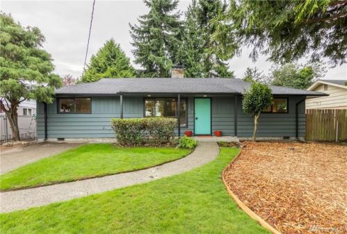 6215 118th Pl, Seattle, WA 98178-2933