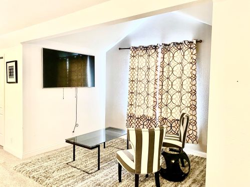 420 95th St, Milwaukee WI  53226-4444 exterior