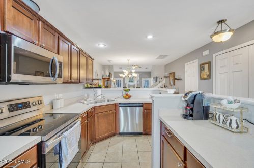 244 Cross Rd, Bluffton SC 29910-5131 exterior