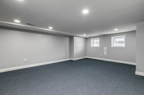 5410 Kimball Ave, Chicago IL  60625-4620 exterior