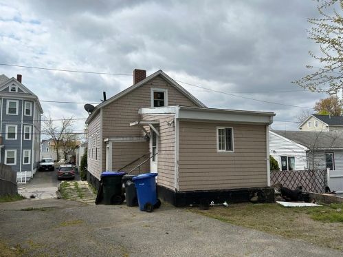 91 Wadsworth St, Providence, RI 02907-2820