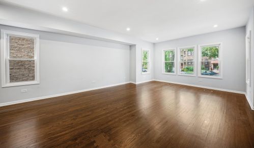 5917 Washtenaw Ave, Chicago IL  60659-3913 exterior