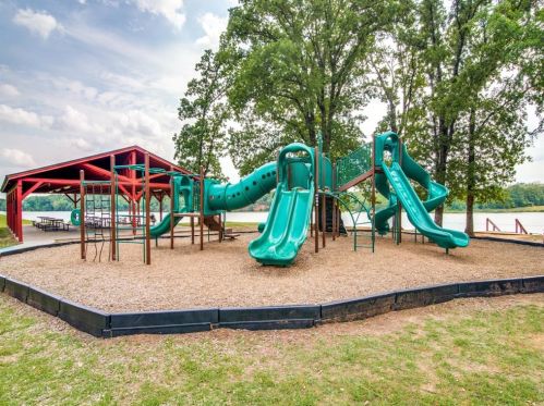 204 Ross Ave, Denison TX 75020-3648 exterior