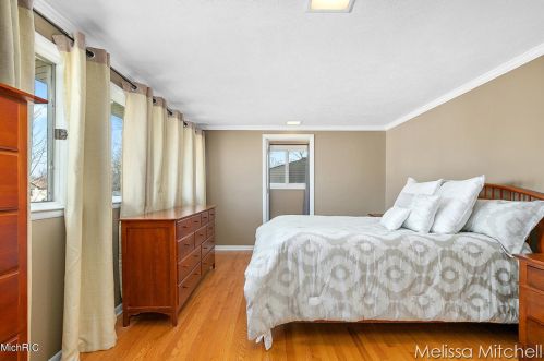 2716 Hampshire Blvd, Grand Rapids MI 49506-4774 exterior