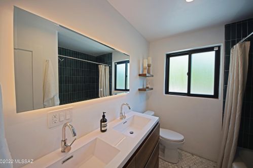 4122 Holmes St, Tucson AZ 85710-3149 exterior