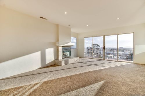 1917 California St, San Diego CA 92110-2113 exterior