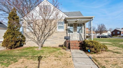 82 Juliette St, Perth Amboy, NJ 08861-2251