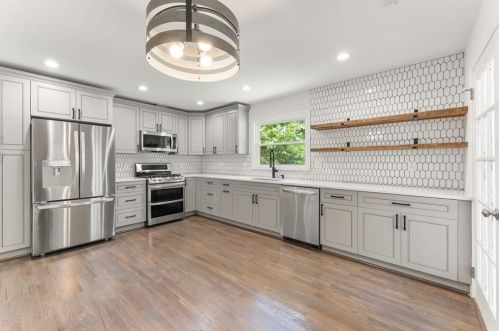 1922 Jacolyn Pl, Atlanta GA  30329-3316 exterior