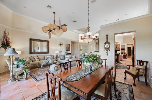 1052 Grand Isle Dr, Naples FL 34108-3325 exterior