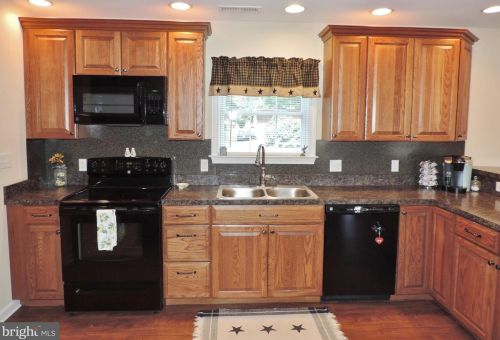 11966 Crisfield Ln, Princess Anne, MD 21853-2116