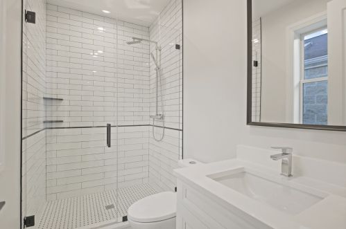 1323 Nelson St, Chicago IL 60657-3103 exterior