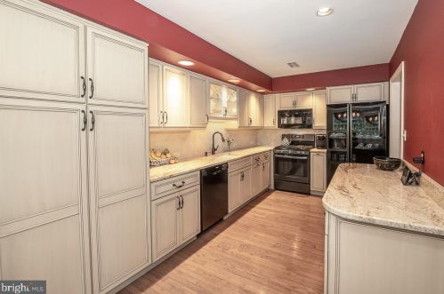 220 Park Pl, Media PA 19063-2045 exterior