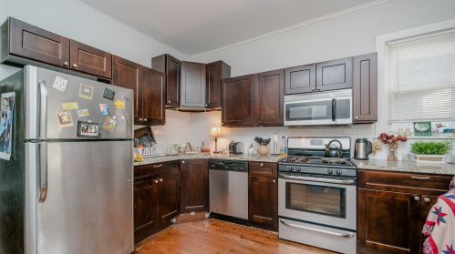 3133 Lyndale St, Chicago IL 60647-2823 exterior