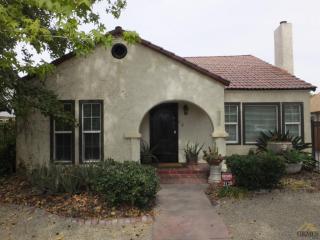2128 2nd St, Bakersfield, CA 93304-2714