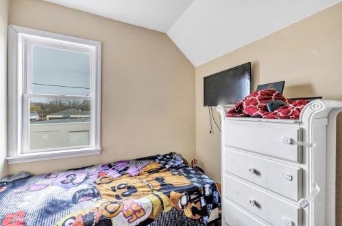 818 Groninger St, Suring WI 54174-9233 exterior