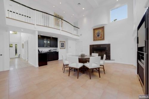 65 Holland Ave, Demarest NJ  07627-2705 exterior