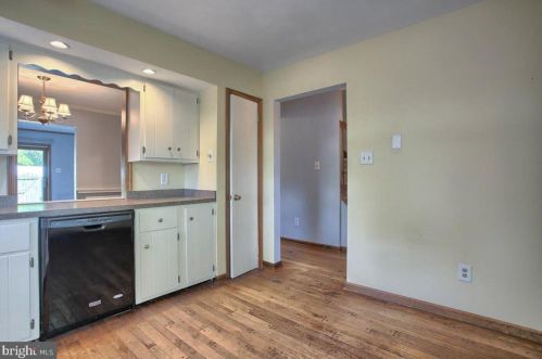 92 Roboda Blvd, Limerick PA 19468-2967 exterior