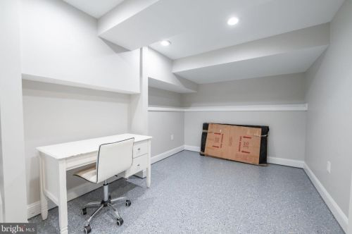 820 Malibu Dr, Silver Spring MD  20901-3648 exterior