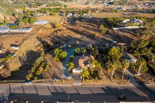 24660 Spg St, Perris CA 92570-8273 exterior