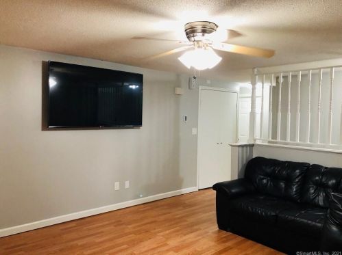 101 Hawkins St, Derby CT 06418-1508 exterior