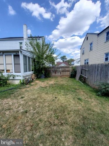 25 Homecrest Ave, Trenton NJ 08638-3631 exterior