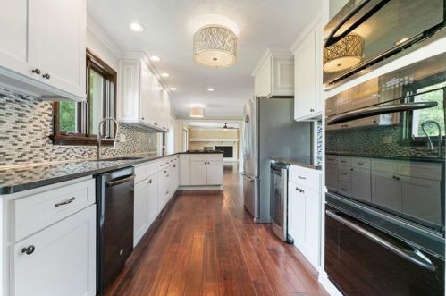 1351 Redfern Dr, Pittsburgh PA  15241-2932 exterior