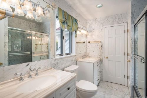 18 Day Rd, Armonk NY exterior