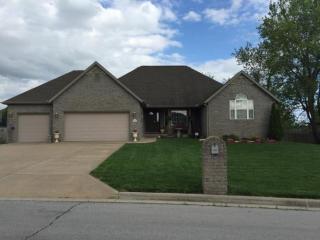 558 Peacock St, Springfield, MO 65742-7750
