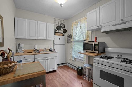 54 Clinton St, Poughkeepsie NY 12601-2522 exterior