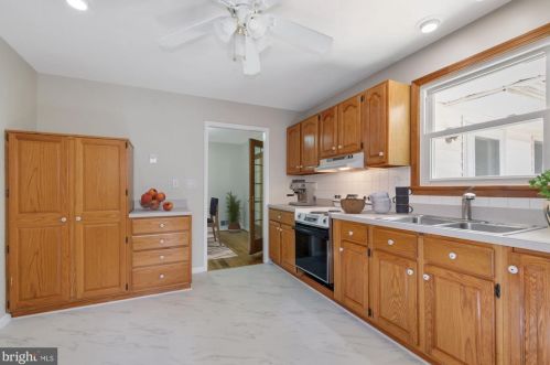 12513 Marie Ct, Silver Spring MD 20904-1621 exterior