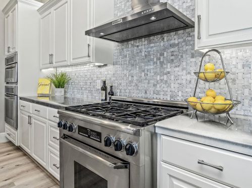 5448 Sur Mer Dr, Folsom CA 95762-7653 exterior