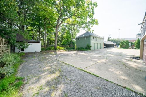 60 College Ave, Grand Rapids MI 49503-1155 exterior