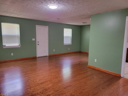 2850 Alexandria Way, Atlanta GA  30331-4512 exterior