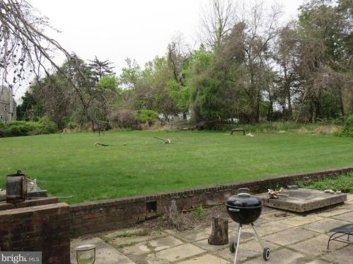 9310 Marseille Dr, Rockville, MD 20854-2207