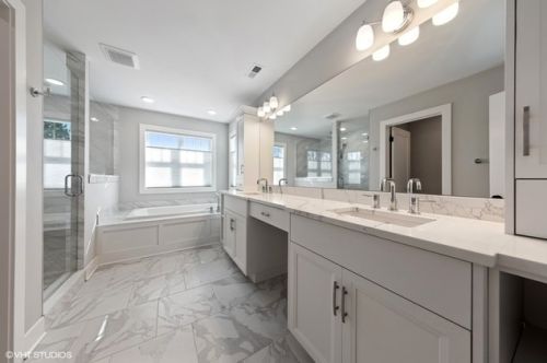 662 Parkside Ave, Elmhurst IL 60126-5029 exterior