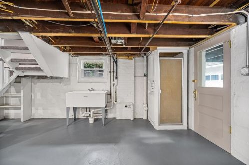 4344 Ludwick St, Pittsburgh PA 15217-3005 exterior