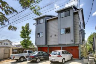 904 17th Ave, Seattle WA  98112-3924 exterior