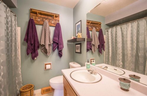 12032 Langlade St, Milwaukee WI 53225-1015 exterior