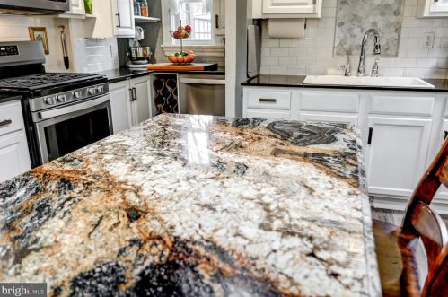 405 King St, Lancaster PA 17602-3004 exterior