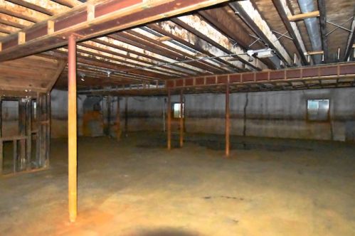 6420 Longmeadow Ave, Chicago IL 60712-3229 exterior