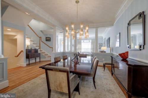 1456 Harvest Xing Dr, Mc Lean VA 22101-5651 exterior