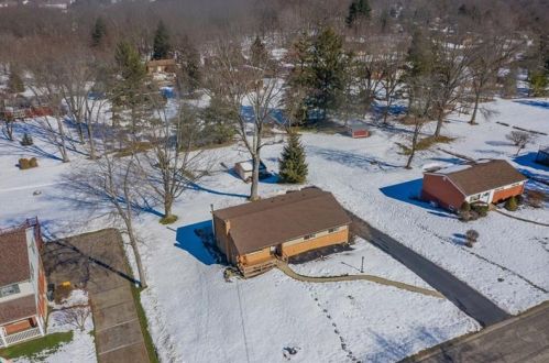 3293 Antler Dr, Gibsonia PA 15044-8439 exterior