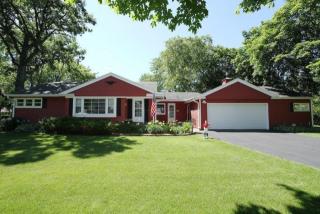 835 Glencoe Pl, Milwaukee, WI 53217-1922