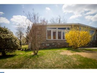 1146 Bingham St, Philadelphia PA  19115-3726 exterior