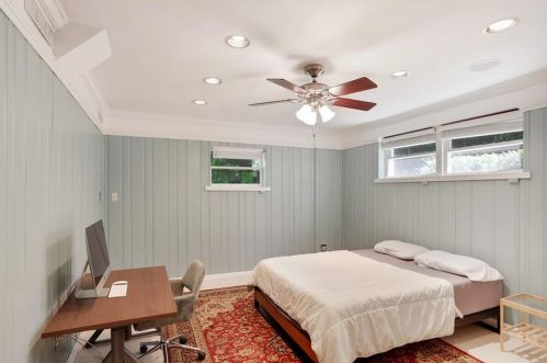 1861 Crestline Dr, Atlanta GA  30345-3871 exterior