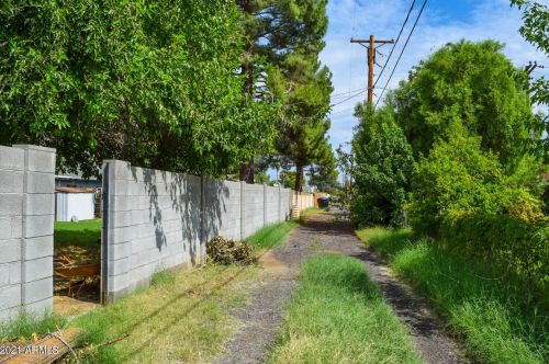 7543 18 Ave, Phoenix AZ 85021-7909 exterior